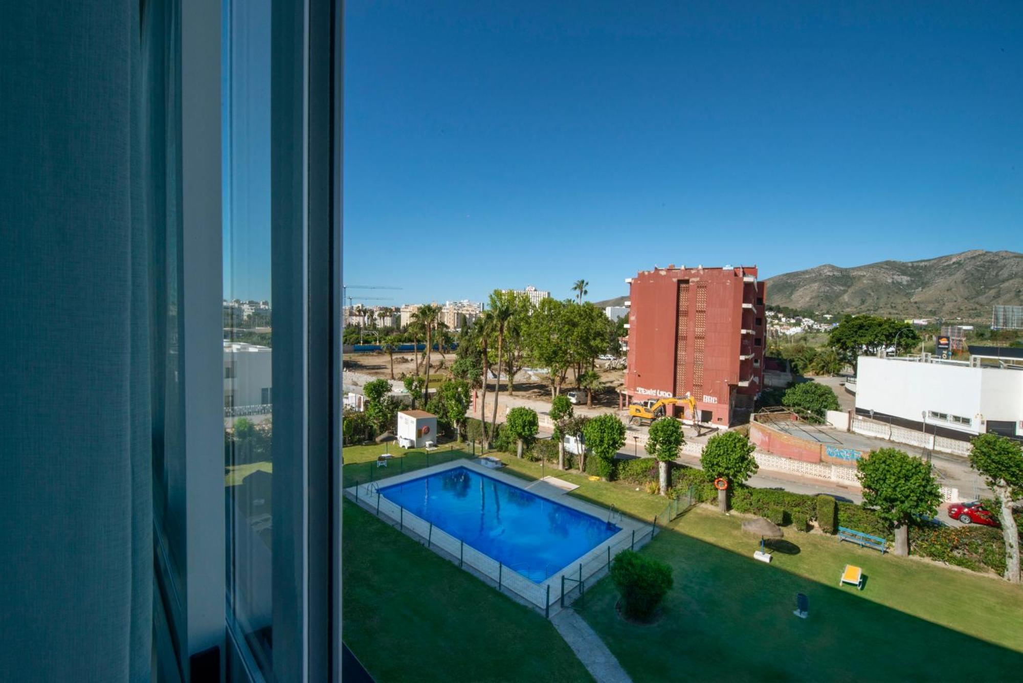 Estudio En Torremolinos Con Piscina Exterior foto